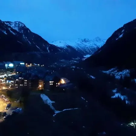 Pie De Pistas Baqueira 1500 Edificio Aneto Naut Aran